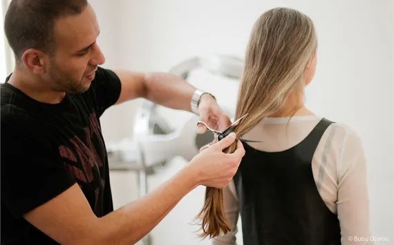 Bild von Haarschnitt einer Frau für Verein Haarfee
