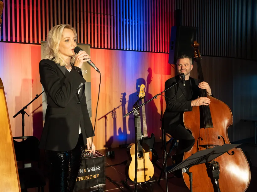 Katrin & Werner Unterlercher bei den Volksmusikabenden Pur & G’spritzt der Academia Vocalis im Strandbad Kirchbichl und in Kufstein