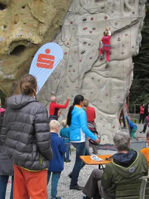 Kletterndes Kind 