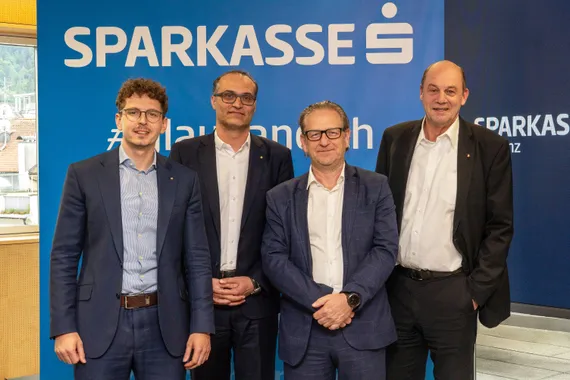 v.l. Tobias Schwendinger (Leiter Private Banking), Johannes Hämmerle (Vorstand), Markus Kaller (Referent), Gerhard Lutz (Vorstand)