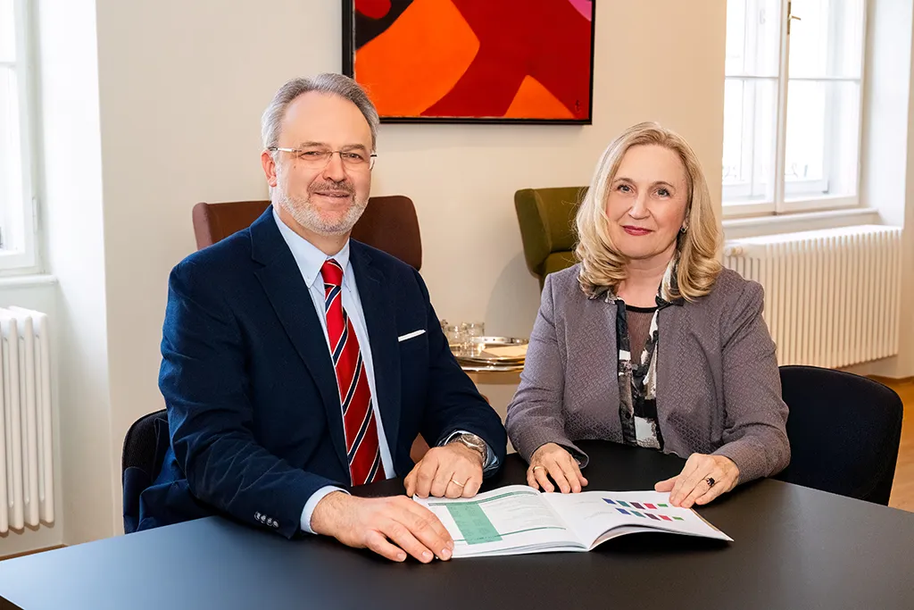 Vorstandsduo der Sparkasse Neunkirchen Dr. Peter Prober und Mag. Gertrude Schwebisch